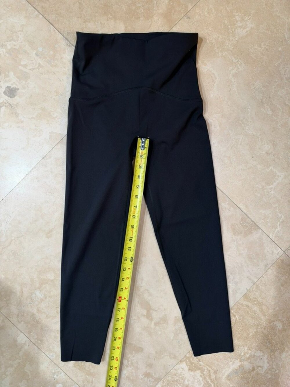 Spanxshape High-waisted Booty Boost Crop Workout Leggings Black Medium - Picture 8 of 10